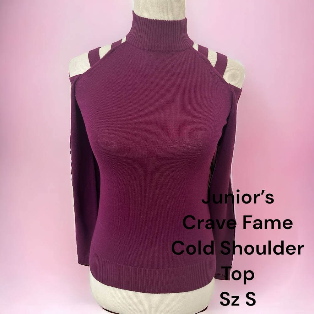 Crave Fame Cold Shoulder Thin Sweater Plum Colored Size S Never worn!